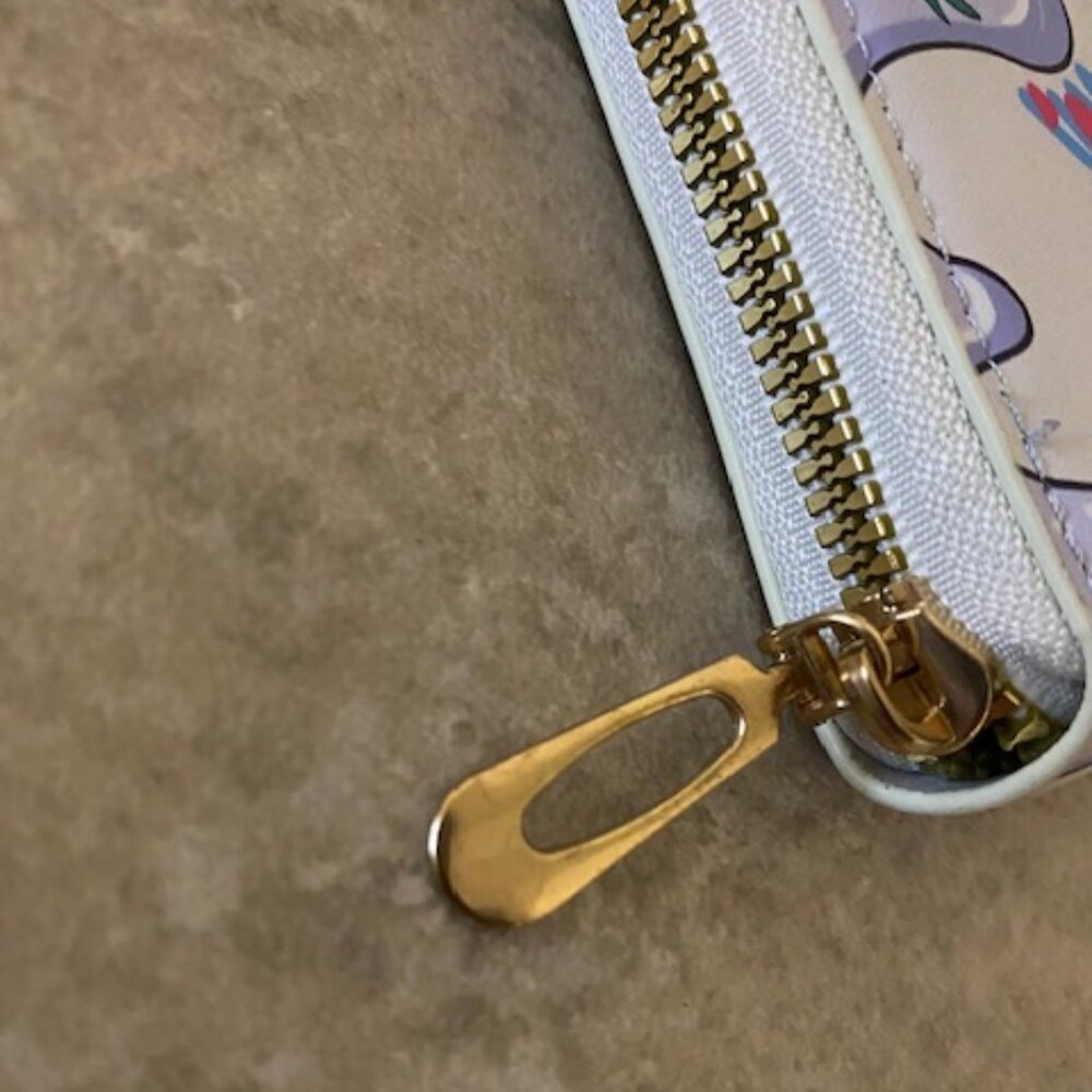 Hello Stitch Wallet - Picture 12 of 14